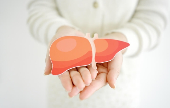 B型肝炎とは？初期症状はいつから？C型肝炎との違いや肝細胞がんとの関連性