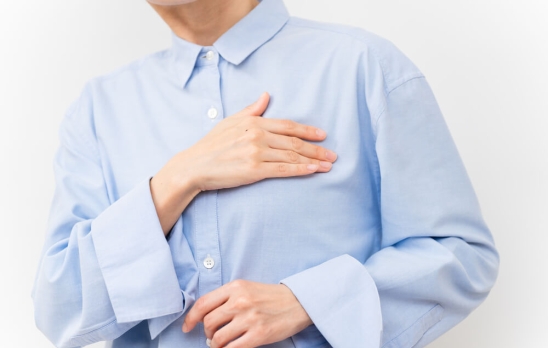 しこりとは？押すと痛いのは悪性？良性との見分け方や治療法について解説